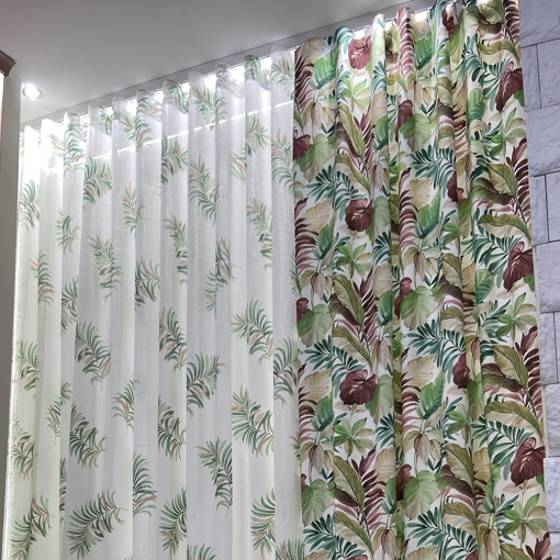 Immagine di Tenda per soggiorno, salotto, cameretta 4 metri con stampa floreale marettimo, via roma 60