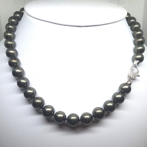 Immagine di Collana donna, elegante, perle autentiche di maiorca grigie, chiusura argento bianco, cuoricino zirconato, artigianale